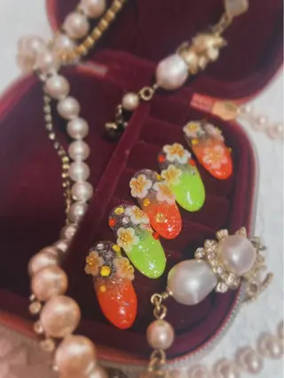 ネイル Megumi Sakuraiのネイルデザイン