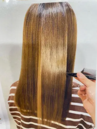 セミロング 店長/ディレクター 鈴木 涼太のヘアスタイル