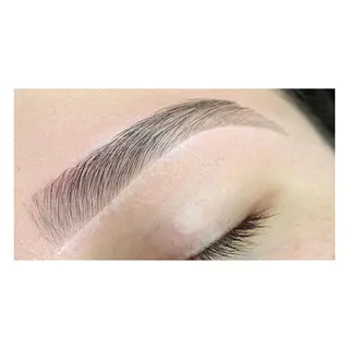 アイブロウ u by cinq所属・eyelist riko 東川口のマツエク・マツパデザイン