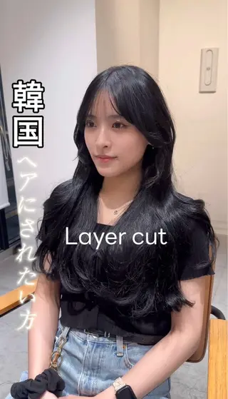 ロング 韓国レイヤーカット 透明感カラー冨田那樹のヘアスタイル