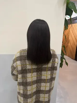 ミディアム カラー 神谷 夏帆のヘアスタイル