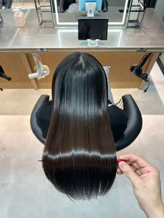 ロング ✨髪質改善特化✨副 店長椎葉信乃介のヘアスタイル