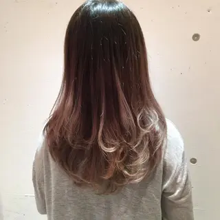 セミロング ロング カラー THE DAY所属・AKI HASHIMOTOのヘアスタイル