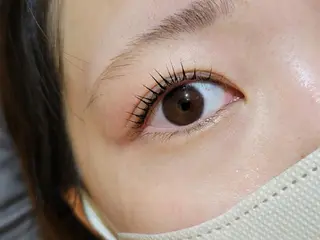 マツエク・マツパ 💜bora .のネイルデザイン