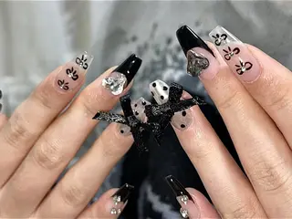 ネイル 🤎mini 🤍可愛らしいネイルのネイルデザイン