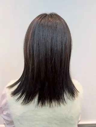 セミロング カラー 岩田 ひより🦄💜のヘアスタイル