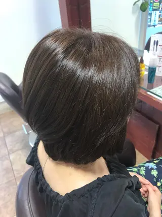 ミディアム 嶋村 望美のヘアスタイル