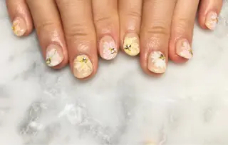 ネイル ハナネイル所属・橋本 みなみのネイルデザイン