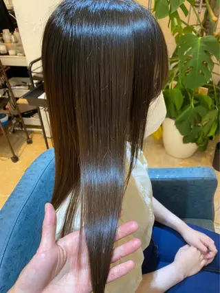 セミロング 髪質改善ayame 横山諒のヘアスタイル