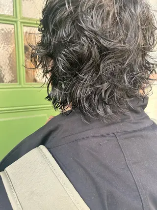 ショート パーマ メンズ 清水千優/パーマ/透 明感カラー/メンズのヘアスタイル