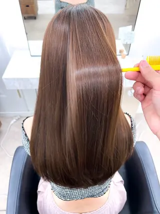 ロング カラー yu mekaのヘアスタイル