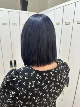 ショート カラー ブリーチ/艶カラー /縮毛矯正/みなのヘアスタイル