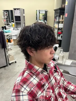 ショート パーマ ESQUISSE 堀合 駿輔のヘアスタイル