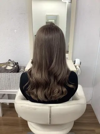 セミロング カラー GLOSS 心斎橋 山上のヘアスタイル