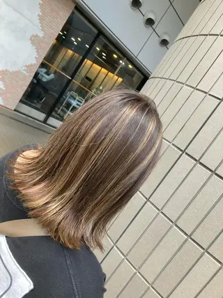 ミディアム カラー SHAFT Ieiriのヘアスタイル