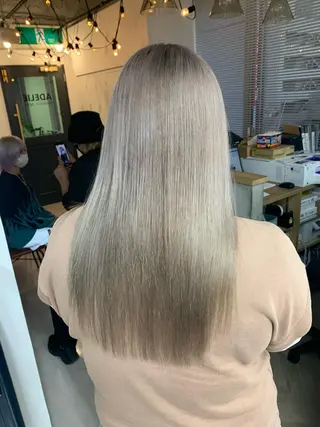 ロング カラー FRAME+spa&hair roomなんば駅前店所属・🌸MAYU🌸 ハイトーン➕レイヤーのヘアスタイル