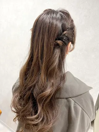 ロング カラー ヘアアレンジ 新宿color🐝 AYAKA🌈💖のヘアスタイル
