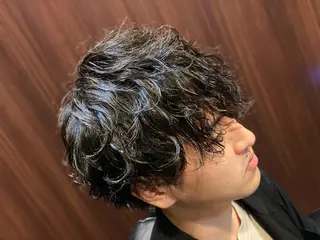 ショート パーマ メンズ 浅見 天翔のヘアスタイル