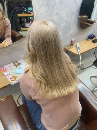 ミディアム 西川 智葉のヘアスタイル