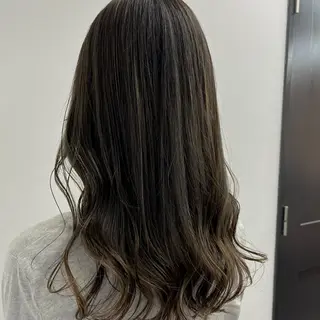 カラー 美髪縮毛矯正🫧 艶カラー/スズカのヘアスタイル