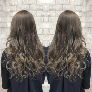 セミロング カラー ヘアアレンジ 秋山 幸太のヘアスタイル