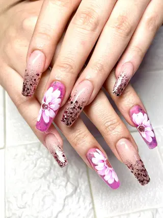 ロング ネイル まり りぃ〜んのネイルデザイン