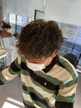 パーマ メンズ ✨️ツイスパ波巻き特 化小杉澪生✨️のヘアスタイル