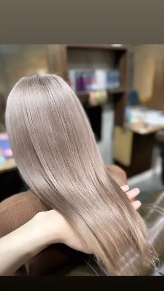 ロング カラー 難波ブリーチカラー 伊藤洋輝のヘアスタイル