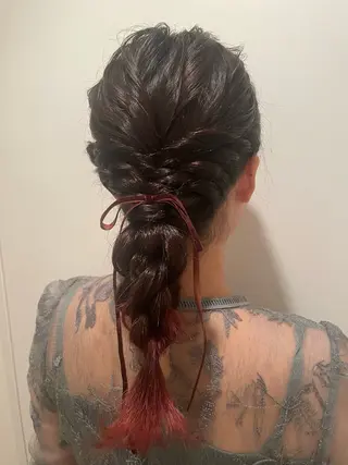 セミロング ヘアアレンジ T Ayaのヘアスタイル