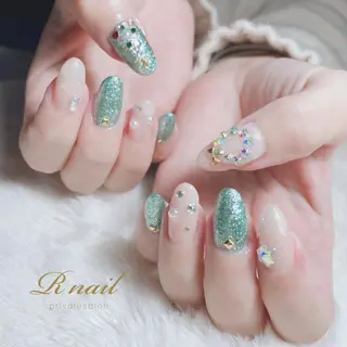 ネイル R nailのネイルデザイン