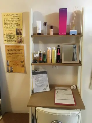 ショート カラー パーマ ヘアアレンジ メンズ キッズ ネイル マツエク・マツパ アニメ,Vオタク× 即効痩せエステサロンのエステ・リラクイメージ