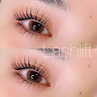 マツエク・マツパ Trinity Beauty&Health所属・毛利 紗里奈のマツエク・マツパデザイン