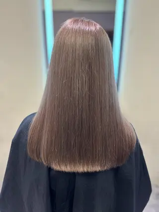 セミロング 🌟髪質改善ケアカラ ー美髪縮毛矯正y🌟のヘアスタイル