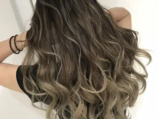 ロング カラー パーマ 🌟髪質改善ケアカラ ー美髪縮毛矯正y🌟のヘアスタイル