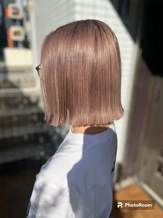 ミディアム 岩上 充希のヘアスタイル