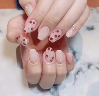 ネイル 奥田 加奈子のネイルデザイン