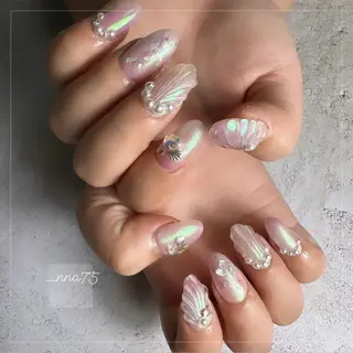 ネイル GRANDE OSU Anna 🧸💛のネイルデザイン