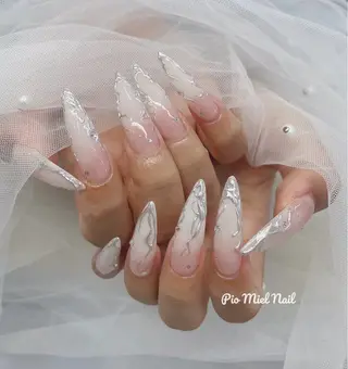 ロング momo 長さだしのネイルデザイン