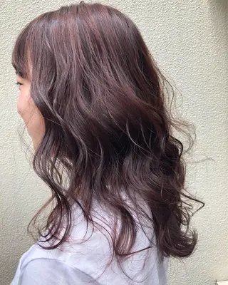 ミディアム カラー ツキノキ ミナのヘアスタイル