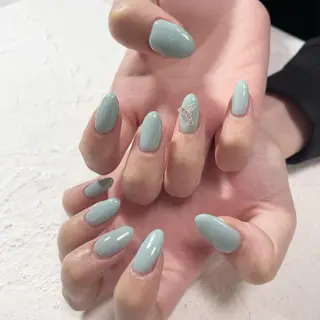 ネイル nail.gorin所属・吉村 優子のネイルデザイン