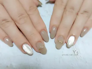 ネイル YUMI NAGAI  のネイルデザイン