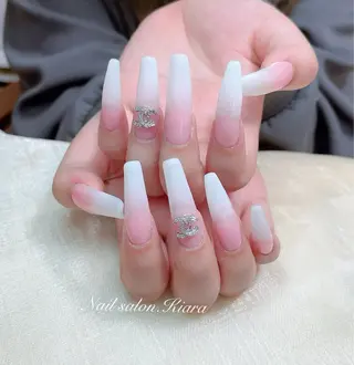 ネイル 🍭Kiara Nail🍭のネイルデザイン