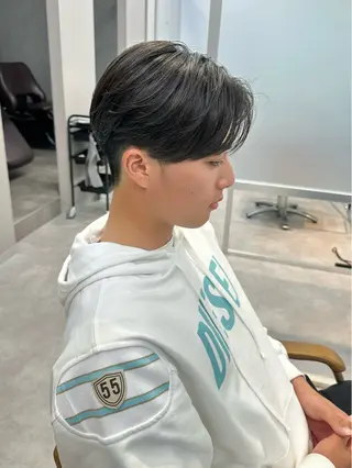 パーマ メンズ かのん/縮毛矯正 /韓国風/毛流れのヘアスタイル