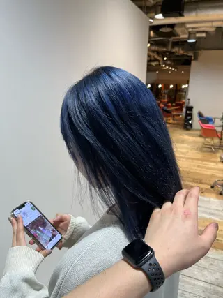 セミロング カラー 冨田 昌亮のヘアスタイル