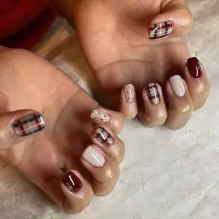 ネイル フリーランス¨̮⃝ ネイリストOKADAのネイルデザイン