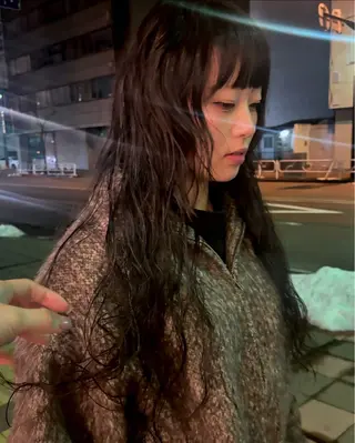 ロング SASAnagano 堀内未梨のヘアスタイル