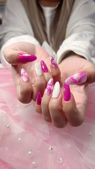 ネイル MIKIネイル サイロン蕨店のネイルデザイン