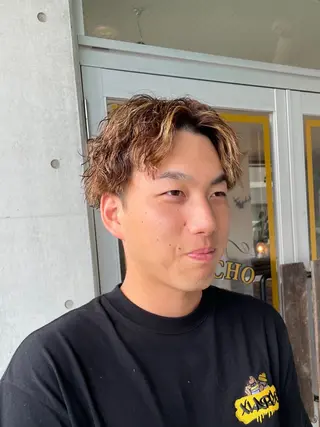 ショート カラー パーマ メンズ JERICHO HAIR所属・ユ カの眉毛・アイブロウイメージ