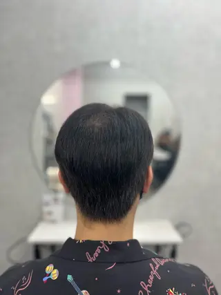 ショート ぴんく髪の美容師🎀 🖤ゆうなのヘアスタイル