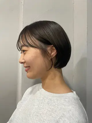 ショート ウシロダ メグミのヘアスタイル